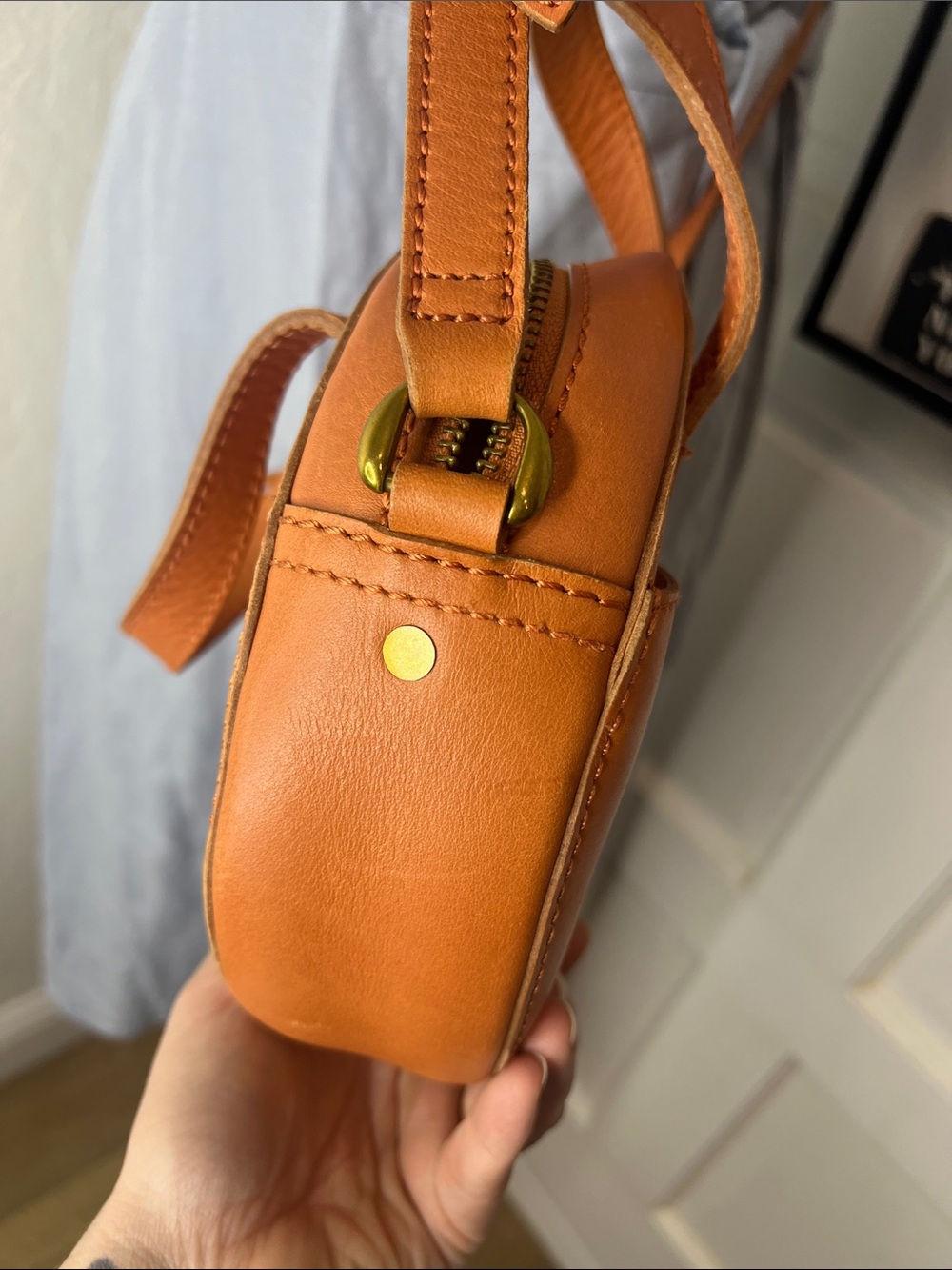 Madewell Juno Leather Circle Bag in Burnt Orange - Picture 6 of 10